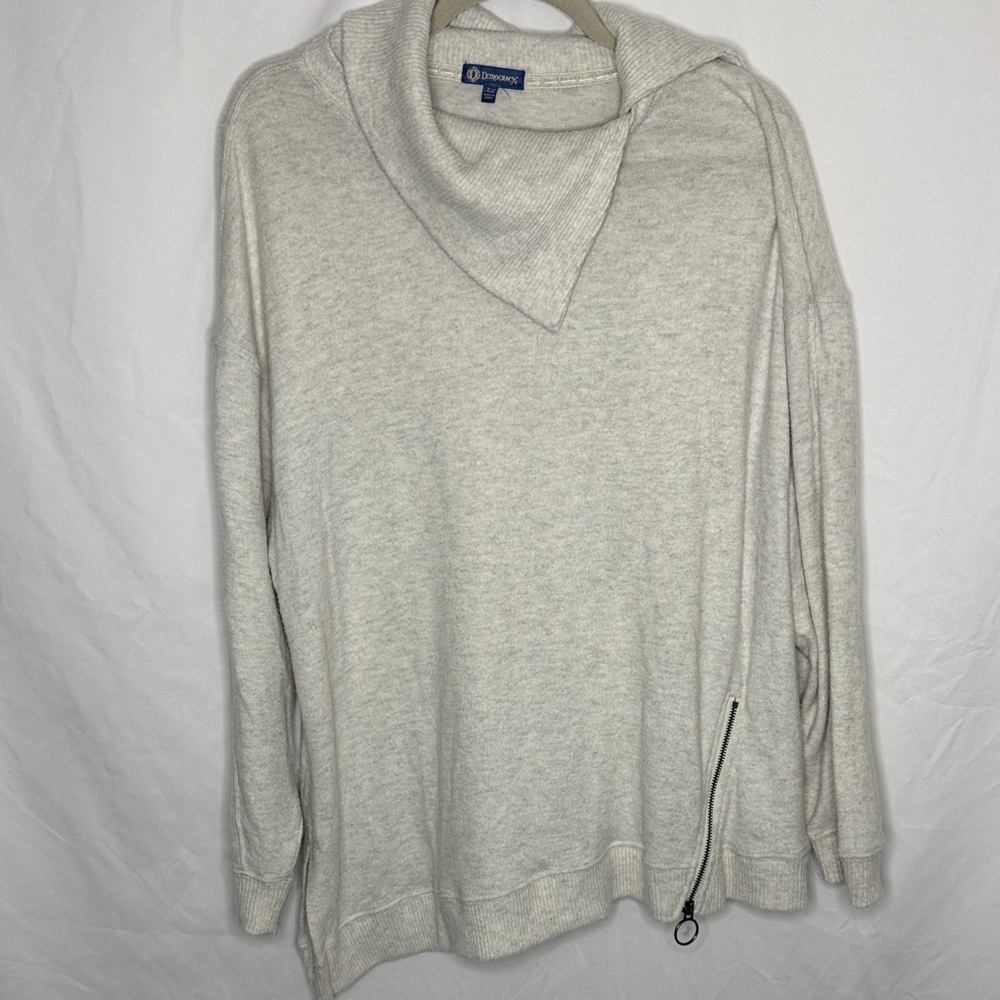 Democracy Women's Cream Turtleneck Sweater